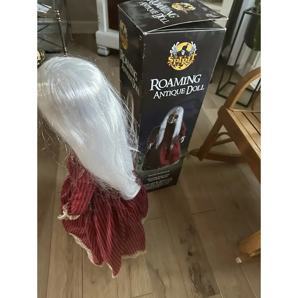 Spirit Halloween Roaming Antique Doll Animatronic Halloween Prop 2016 Tested EUC